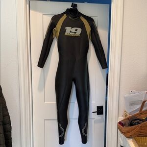 Black & Olive Full-Body Wetsuit - Back Zip